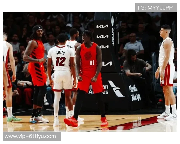 热火新援鲍威尔表现出色半场贡献13分3助攻助力球队火力全开