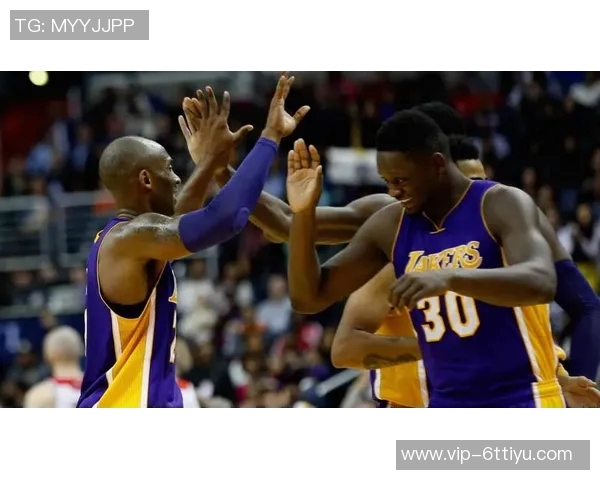 兰德尔回忆科比与鲨鱼共游经历激励他勇敢追梦不畏挑战