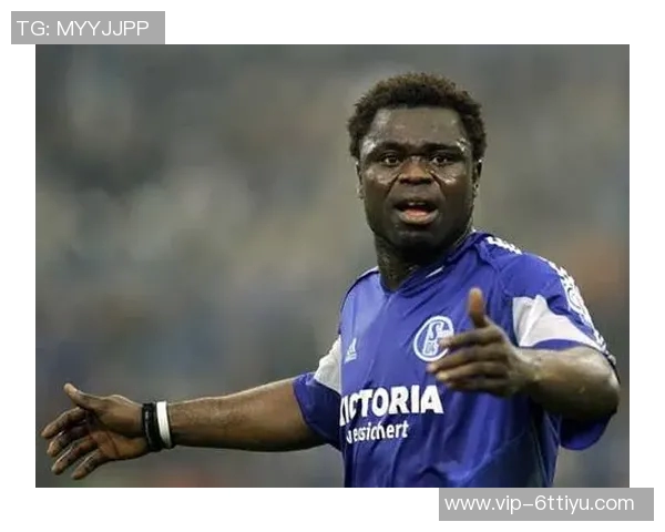 中甲激战引发重伤阿萨莫阿颈椎骨折黄威腓骨骨折悲剧发生 中甲激战引发重伤阿萨莫阿颈椎骨折黄威腓骨骨折悲剧发生