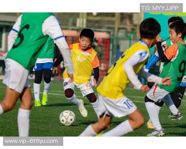 北京国安天赋日活动在天坛体育中心成功举办U12梯队选拔赛吸引众多小球员参与