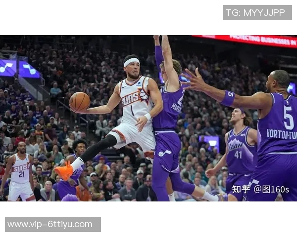 布克助攻与失误并存球队急需真正控卫提升整体表现 布克助攻与失误并存球队急需真正控卫提升整体表现